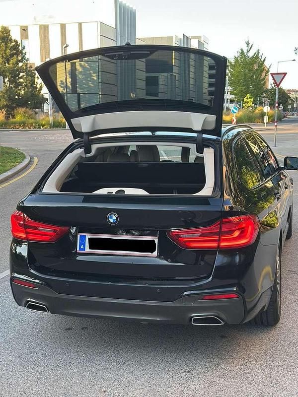 Gebraucht BMW 520 190 PS (139 kW) 2017 Schwarz Kombi