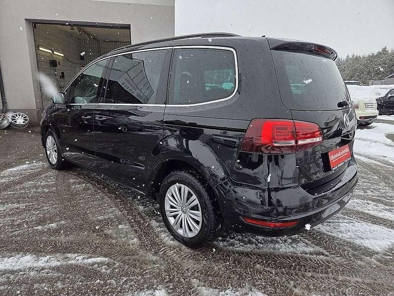 Gebraucht VW Sharan Comfortline 150 PS (110 kW) 2019 Schwarz Van / Kleinbus