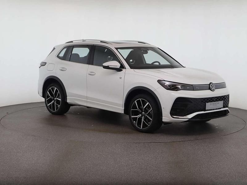 Gebraucht VW Tiguan Sport 204 PS (150 kW) 2025 Weiß SUV