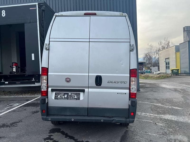 Gebraucht Fiat Ducato 148 PS (108 kW) 2011 Silber Van