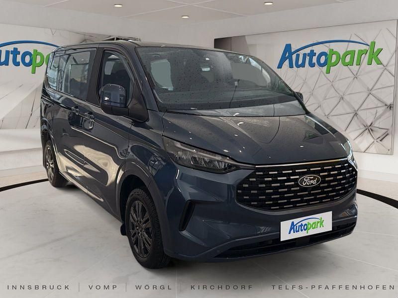 Neu Ford Tourneo Limited 136 PS (100 kW) 2025 Van / Kleinbus