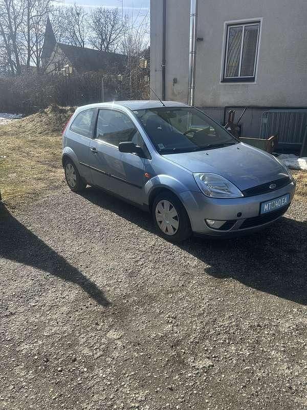 Gebraucht Ford Fiesta Trend 101 PS (74 kW) 2005 Kleinwagen