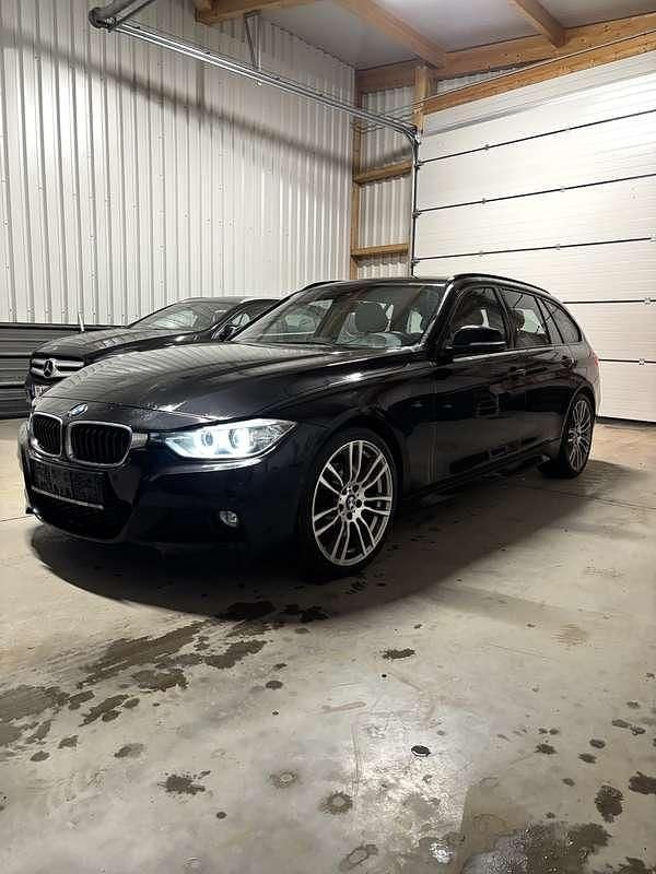 Gebraucht BMW 320 184 PS (135 kW) 2013 Schwarz Kombi