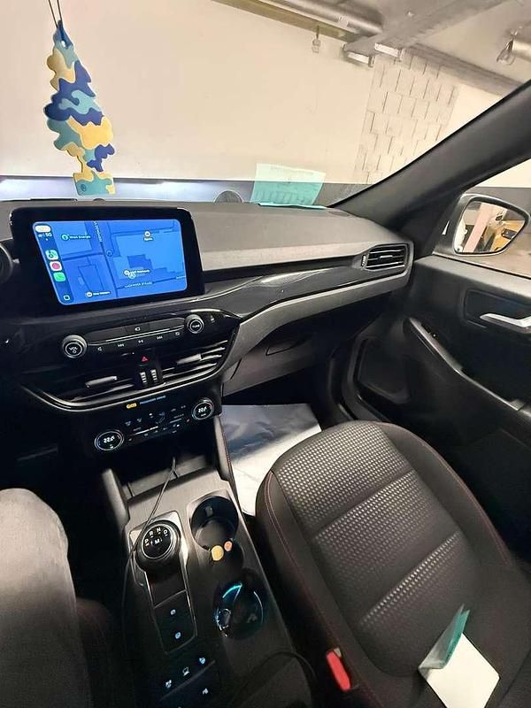 Gebraucht Ford Kuga ST-Line 120 PS (88 kW) 2021 Weiß SUV