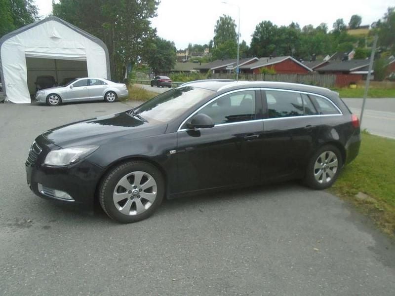 Gebraucht Opel Insignia Cosmo 110 PS (80 kW) 2011 Kombi