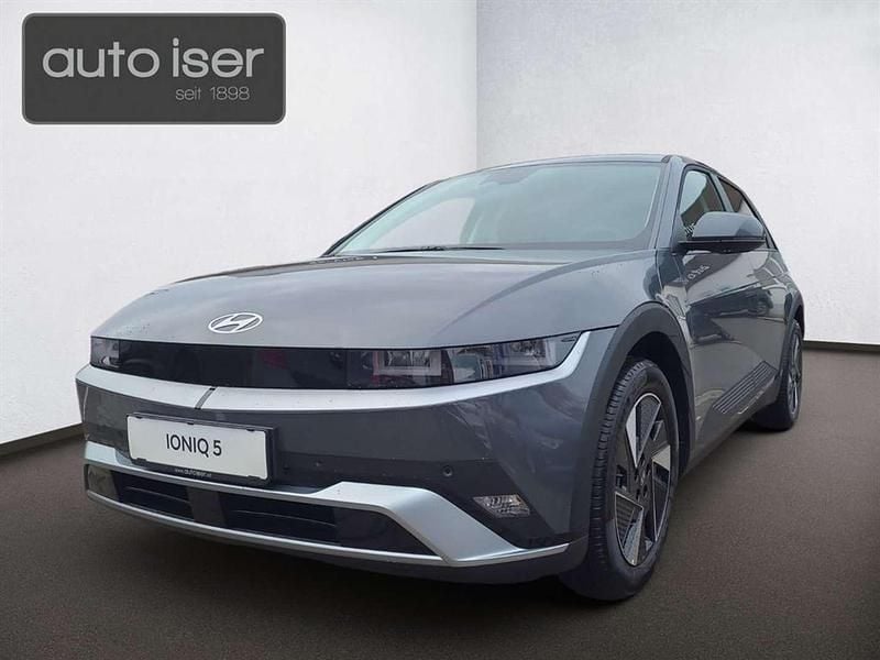 Grau Gebraucht 2025 Hyundai Ioniq Trend Kleinwagen | € 46.490 (Superpreis) - Bild 1/4