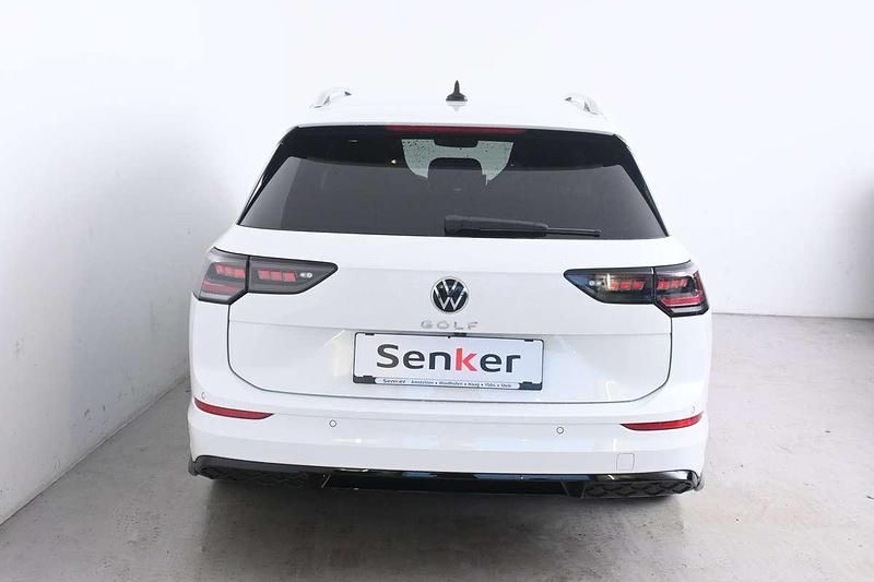 Neu VW Golf VIII Sport 150 PS (110 kW) 2025 Weiß Kombi