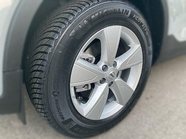 Gebraucht Volvo XC40 163 PS (119 kW) 2024 Grau SUV