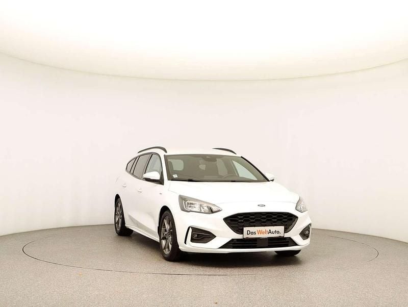 Gebraucht Ford Focus ST 125 PS (91 kW) 2021 Weiß Kombi