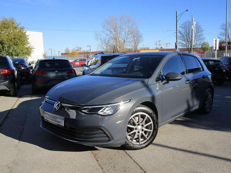 Gebraucht VW Golf VIII 90 PS (66 kW) 2020 Grau Limousine