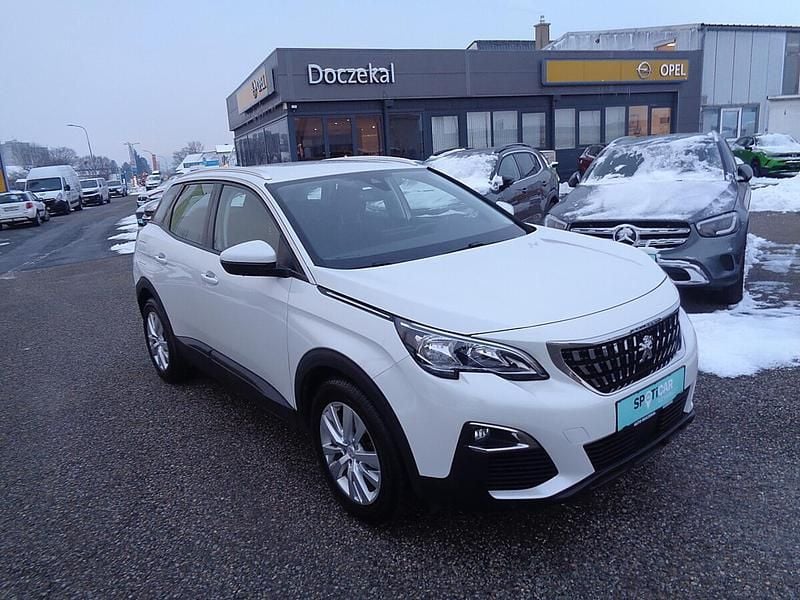 Gebraucht Peugeot 3008 Active 131 PS (96 kW) 2020 Weiß SUV