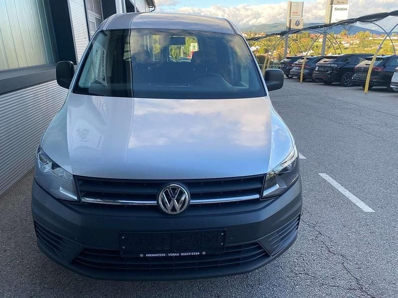 Gebraucht VW Caddy Maxi 102 PS (75 kW) 2018 Silber Van / Kleinbus