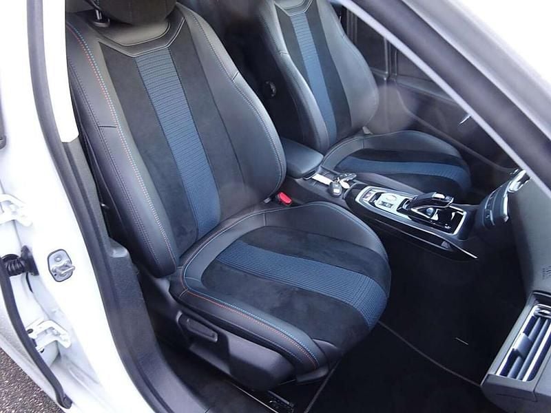 Gebraucht Peugeot 308 S 131 PS (96 kW) 2019 Weiß Limousine