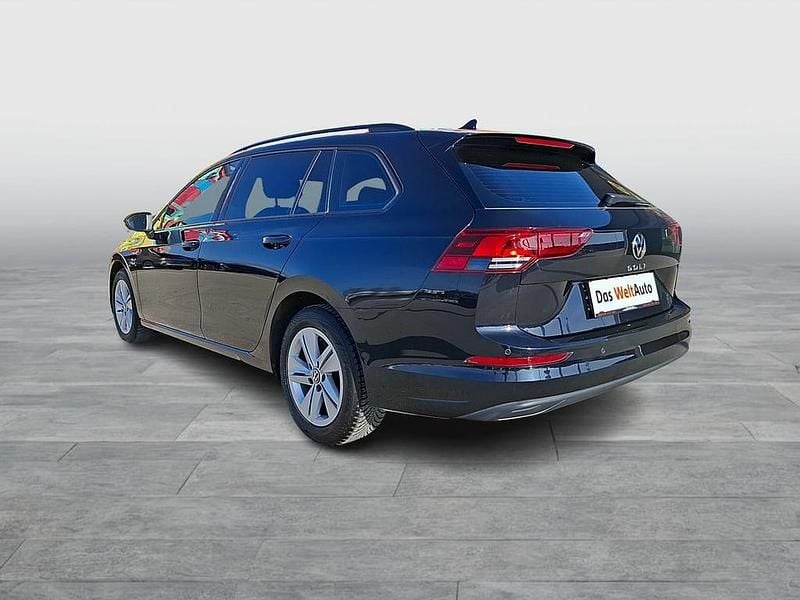 Gebraucht VW Golf VIII Life 110 PS (80 kW) 2022 Schwarz  metallicperleffektno Kombi