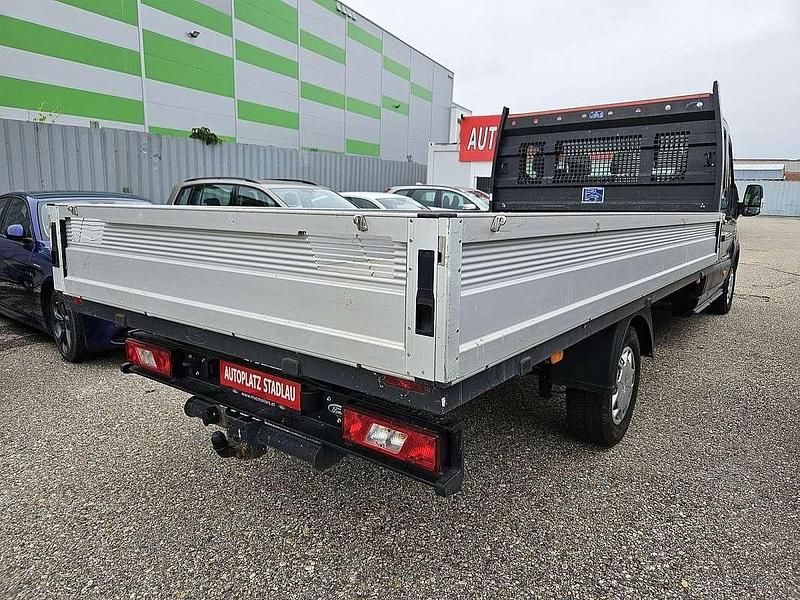 Gebraucht Ford Transit Trend 170 PS (125 kW) 2021 Schwarz Van