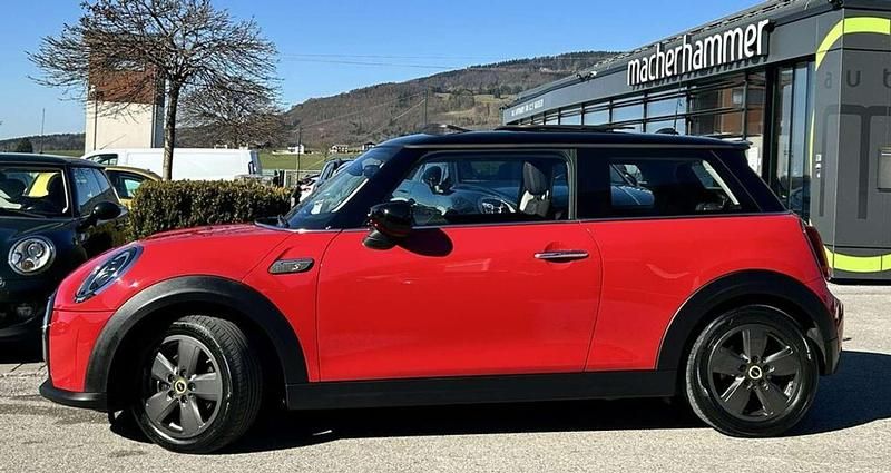 Gebraucht Mini Cooper SE Sport 135 kW (184 PS) 2021 Rot Kleinwagen