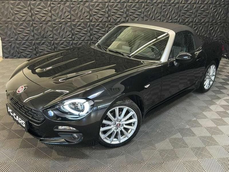 Gebraucht Fiat 124 Spider Lusso 140 PS (102 kW) 2017 Schwarz Cabrio