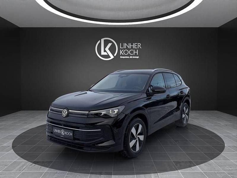 Schwarz metallic Neu 2026 VW Tiguan SUV | € 44.990 (Fairer Preis) - Bild 1/4