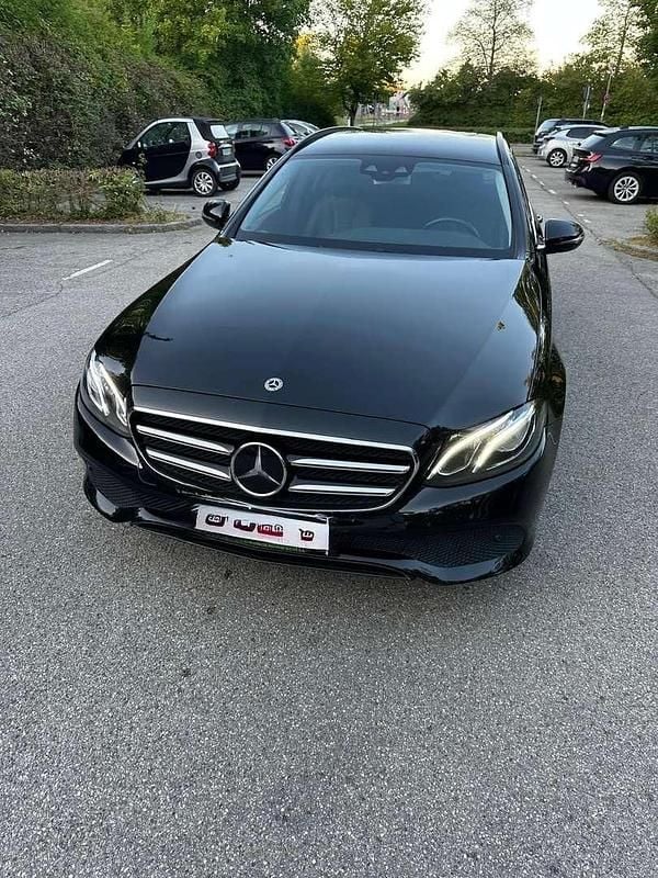 Gebraucht 2020 Mercedes E300 Kombi | € 26.390 - Bild 1/4