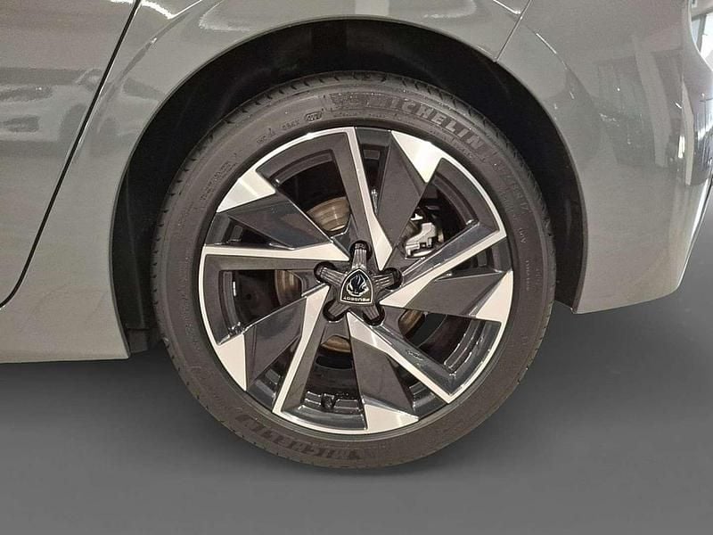 Gebraucht Peugeot 308 Allure 136 PS (100 kW) 2025 Grau Limousine