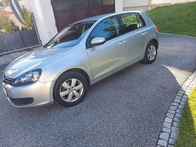 Gebraucht VW Golf VI Trendline 80 PS (58 kW) 2009 Silber Kleinwagen