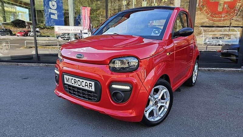Rot Gebraucht 2024 Microcar Dué Kleinwagen | € 12.000 - Bild 1/4