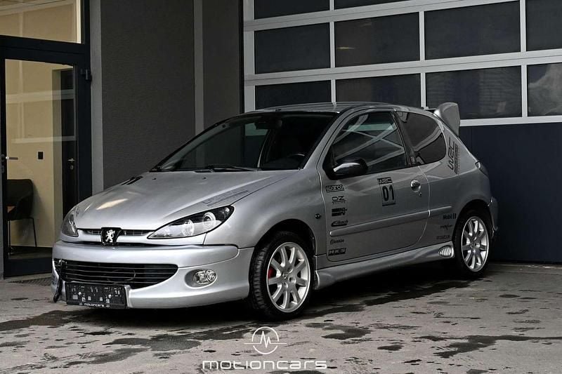 Silber Gebraucht 2000 Peugeot 206 GTi Kleinwagen | € 3.780 - Bild 1/4