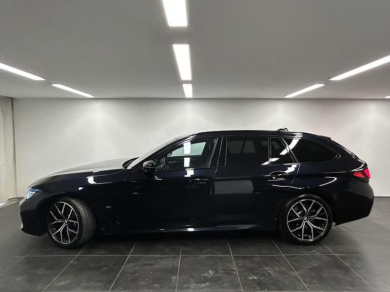 Gebraucht BMW 530 M Sport 286 PS (210 kW) 2022 Schwarz Kombi