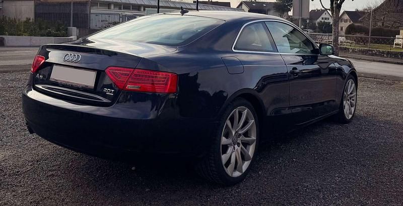 Gebraucht Audi A5 224 PS (164 kW) 2014 Blau Coupé