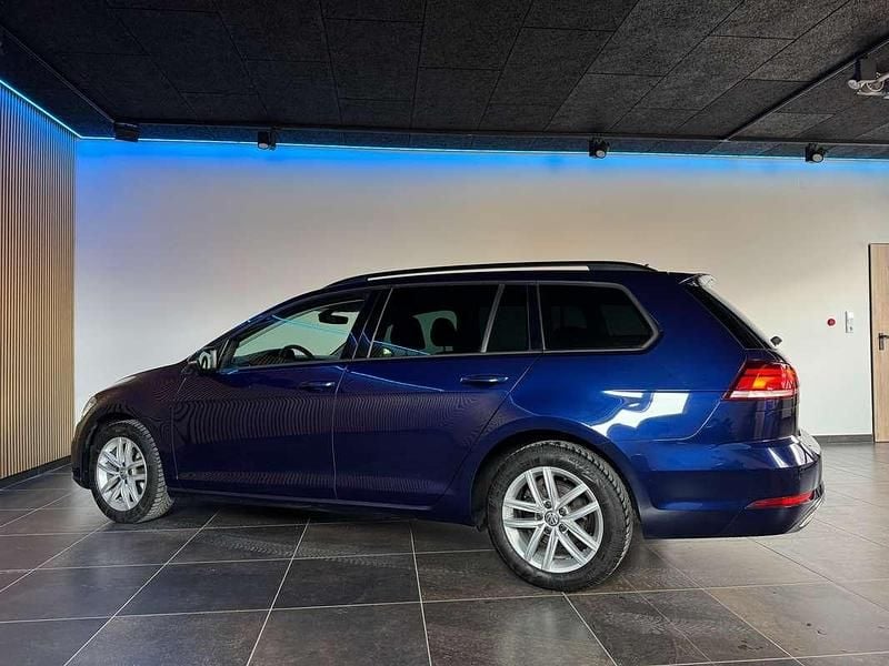 Gebraucht VW Golf VII Comfortline 116 PS (85 kW) 2018 Blau Kombi