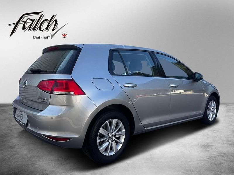 Gebraucht VW Golf VII 90 PS (66 kW) 2014 Silber  metallic Limousine