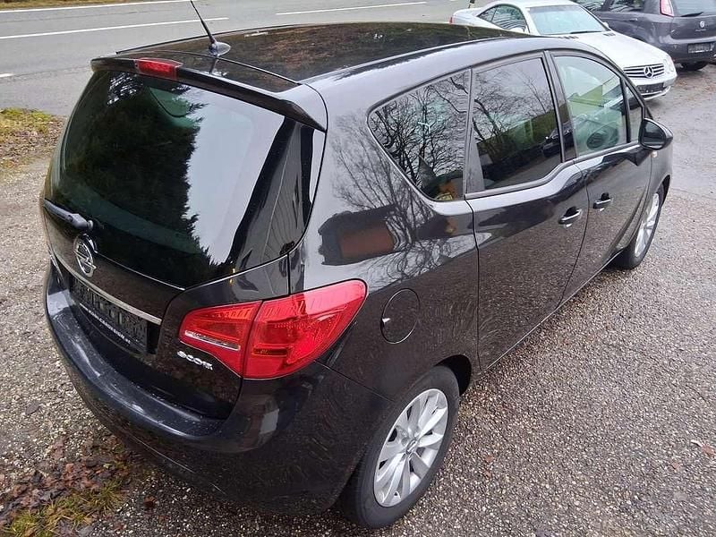Gebraucht Opel Meriva Edition 110 PS (80 kW) 2016 Schwarz Van / Kleinbus