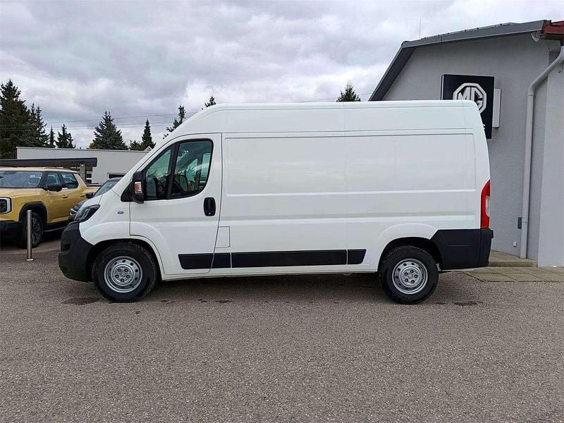 Gebraucht Peugeot Boxer 100 kW (136 PS) 2022 Weiß Van