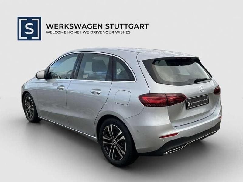 Gebraucht Mercedes B220 190 PS (139 kW) 2024 Silber Van / Kleinbus
