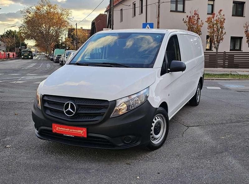 Gebraucht Mercedes Vito 114 PS (83 kW) 2017 Weiß Van