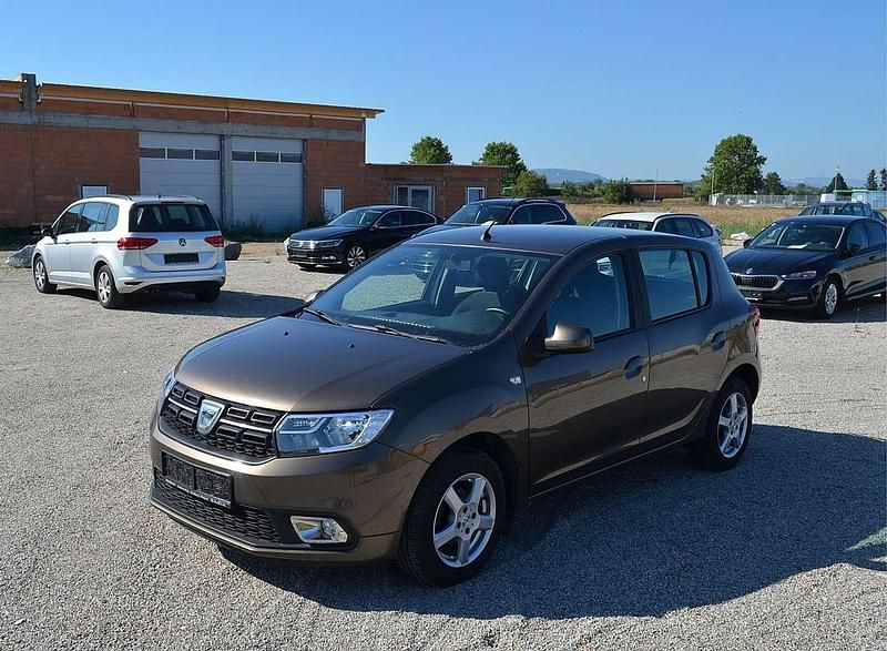Braun Gebraucht 2017 Dacia Sandero Kleinwagen | € 6.490 (Fairer Preis) - Bild 1/4