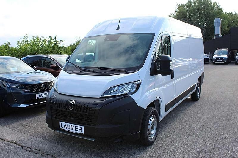 Neu Peugeot Boxer S 140 PS (102 kW) 2025 Weiß Van