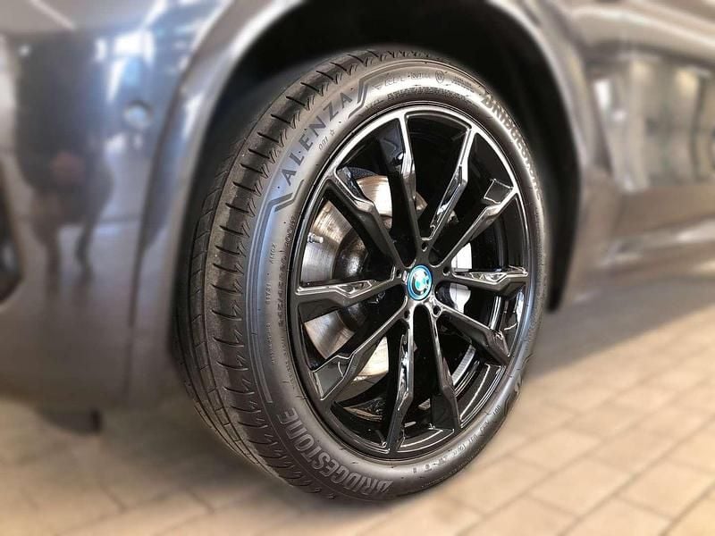 Gebraucht BMW X3 Performance 184 PS (135 kW) 2023 Grau SUV