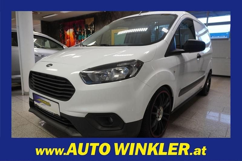 Gebraucht Ford Transit Trend 101 PS (74 kW) 2020 Weiss Van