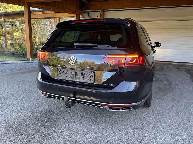 Gebraucht VW Passat Elegance 190 PS (139 kW) 2019 Schwarz Kombi
