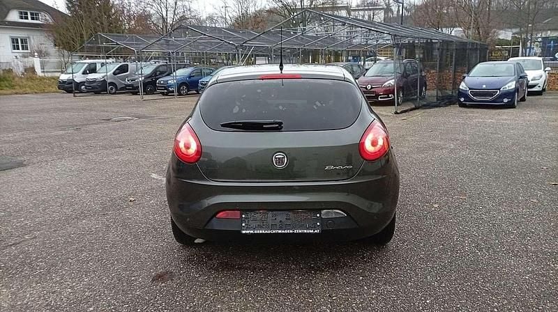 Gebraucht Fiat Bravo Pop 90 PS (66 kW) 2012 Silber Kleinwagen