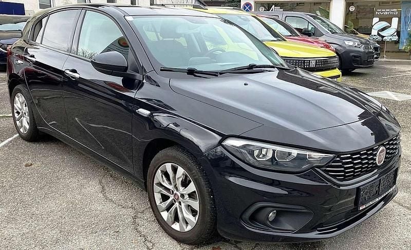 Schwarz Gebraucht 2017 Fiat Tipo Lounge Limousine | € 11.490 (Fairer Preis) - Bild 1/4