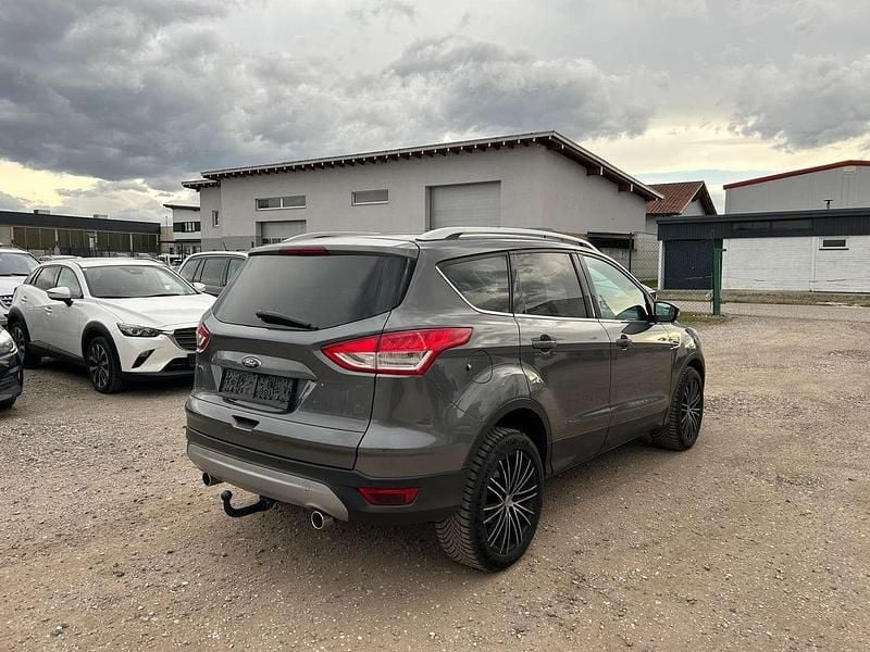 Gebraucht Ford Kuga Titanium 163 PS (119 kW) 2013 Grau SUV