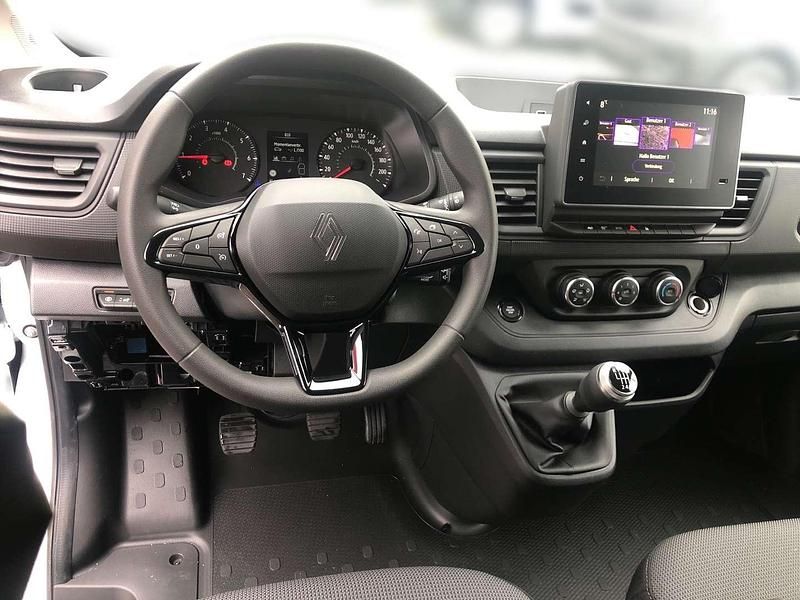 Gebraucht Renault Trafic 110 PS (80 kW) 2025 Weiß Van / Kleinbus