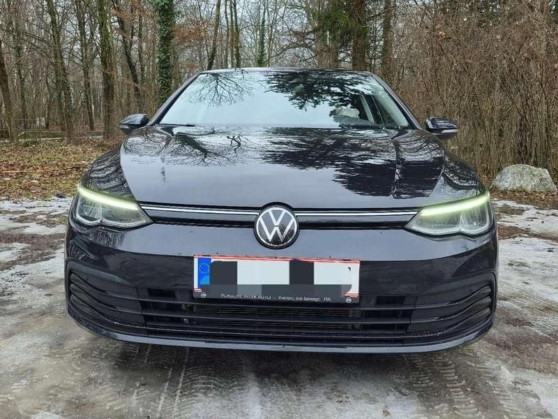 Gebraucht VW Golf VIII Life 110 PS (80 kW) 2022 Schwarz Limousine