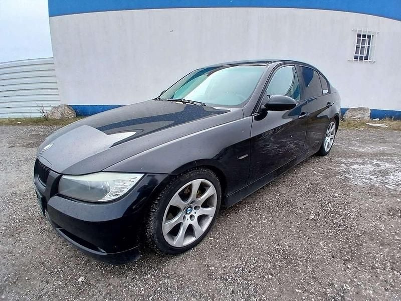 Gebraucht BMW 320 163 PS (119 kW) 2006 Schwarz Limousine