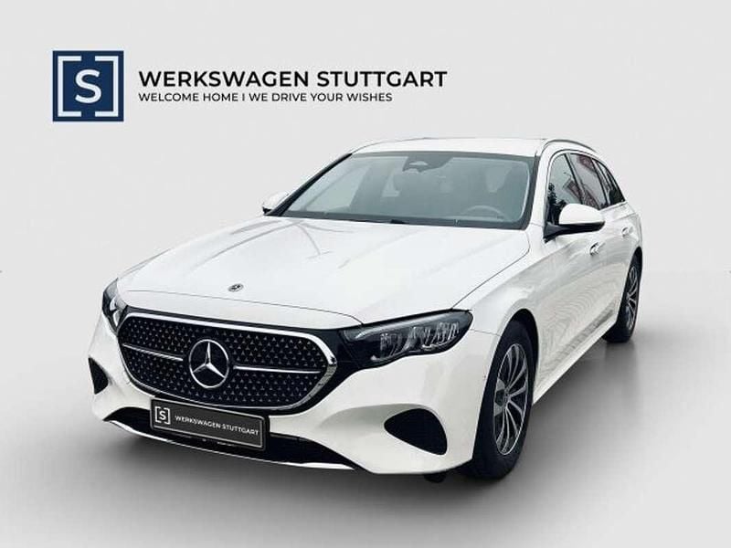 Weiß Gebraucht 2024 Mercedes E220 Avantgarde Kombi | € 52.629 (Superpreis) - Bild 1/4