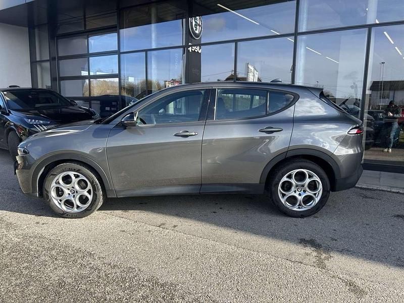 Gebraucht Alfa Romeo Tonale Sprint 131 PS (96 kW) 2023 Grau SUV