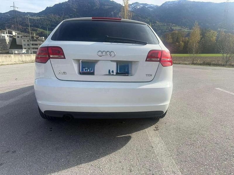 Gebraucht Audi A3 Ambiente 90 PS (66 kW) 2012 Limousine