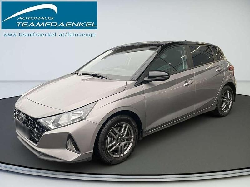 Gebraucht Hyundai i20 101 PS (74 kW) 2022 Braun Limousine